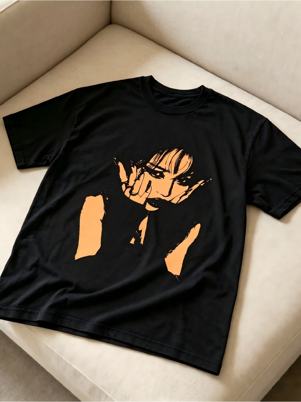 Retro Woman Portrait Vintage Art Black Streetwear Women Men T-shirt Unisex